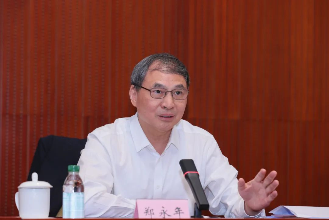 IIA新闻 | 教育部举办“教育大讲堂”第3场报告会，郑永年教授应邀作题为“教育强国与中国式现代化”的报告